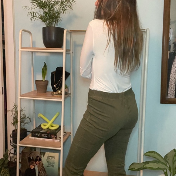 White Bodysuit - Picture 4 of 10